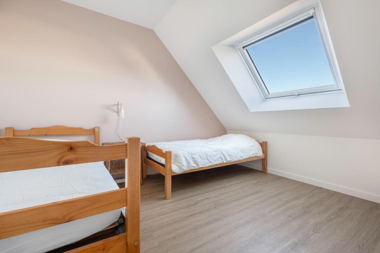 300M De La Plage - Belle Maison A Сарзо Экстерьер фото